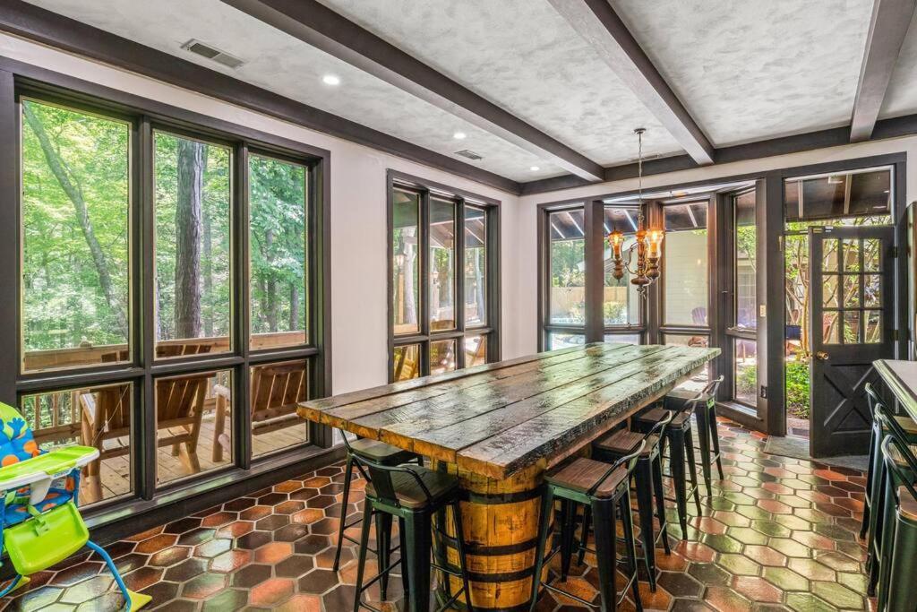 גטלינבורג Bourbon Hollow Lodge With Hot Tub And Pool Plus Game Room Only 5 Min To Downtown מראה חיצוני תמונה