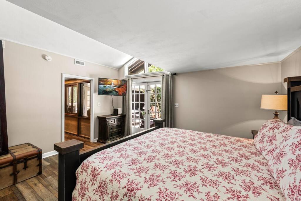 גטלינבורג Bourbon Hollow Lodge With Hot Tub And Pool Plus Game Room Only 5 Min To Downtown מראה חיצוני תמונה